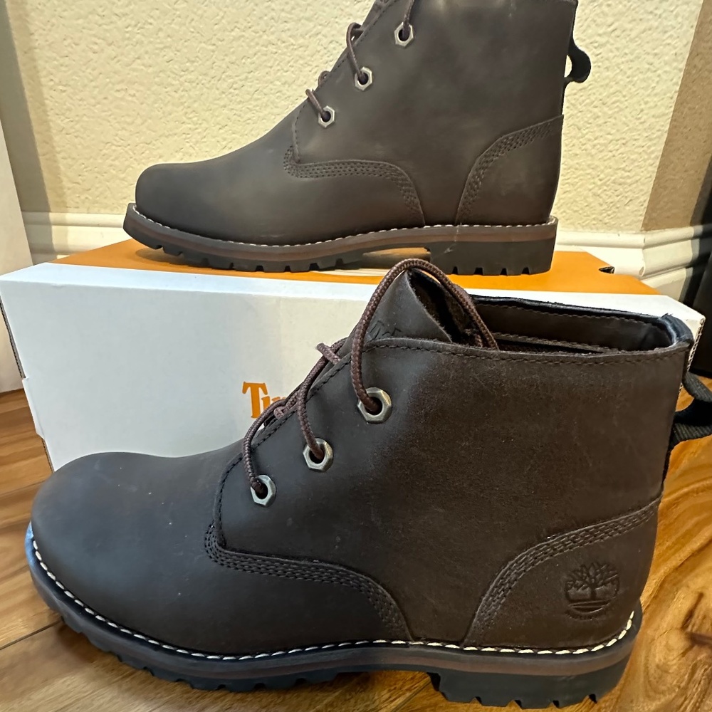 New dark brown timberland larchmont leather boots men’s Sz 7